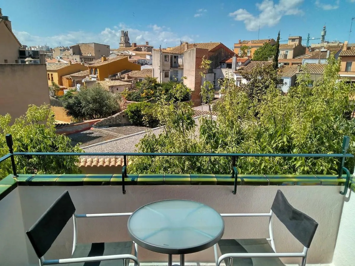 Homestay Magnolia, Habitacion Matrimonial Con Bano Uso Privado, En Casa Compartida Apartment Palafrugell